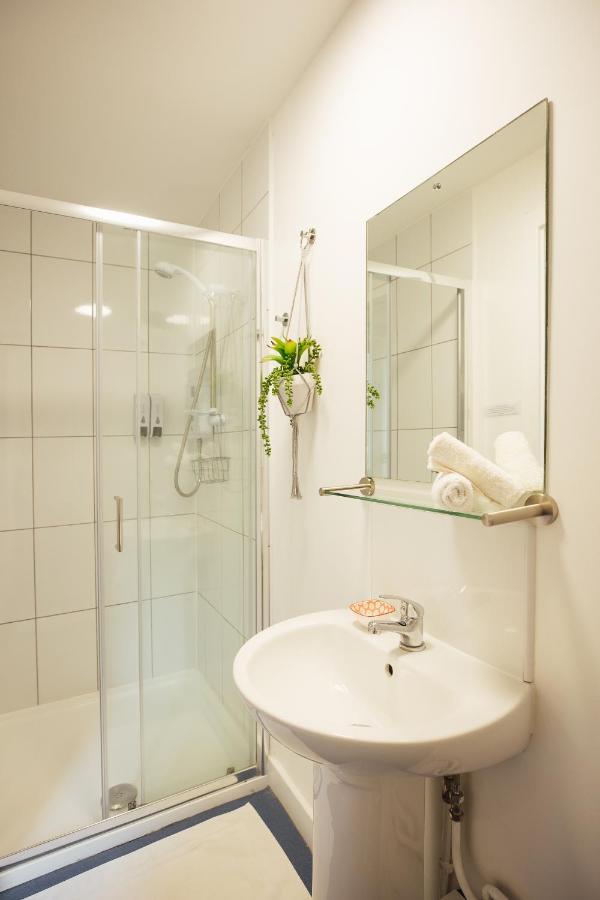 Sleep@Calon Y Fferi Hotel Ferryside ภายนอก รูปภาพ